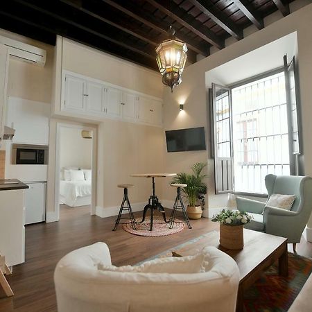 Apartamento Arenal Севілья Екстер'єр фото